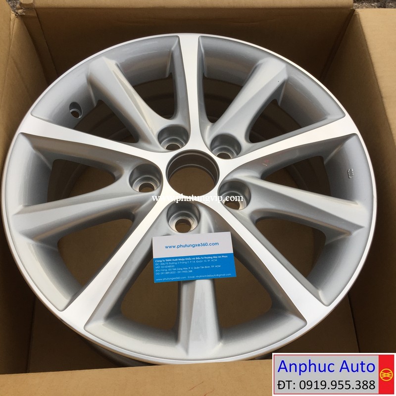 mam-xe-Camry-2012-42611-06571.jpg