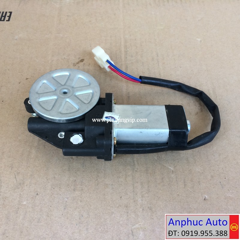 motor-nang-ha-kinh-Ford-Ranger-04-hang.jpg