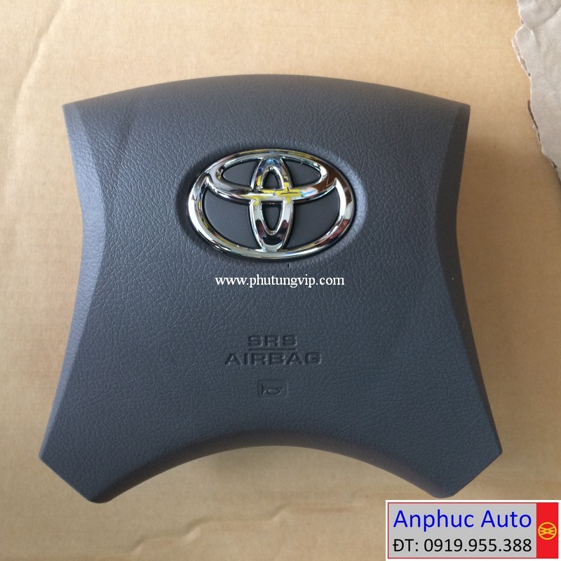 tui-khi-Toyota-Innova.jpg