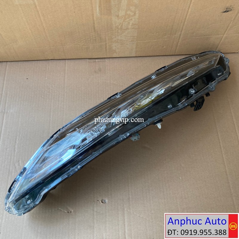 den-do-mi-trai-xpander-2020-OEM-8312A033.jpg