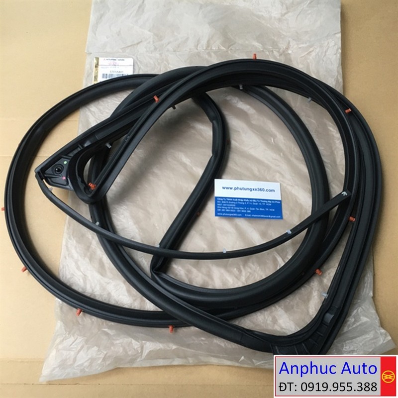ron-canh-cua-sau-trai-Mitsubishi-Xpander-2024-5755A441.jpg