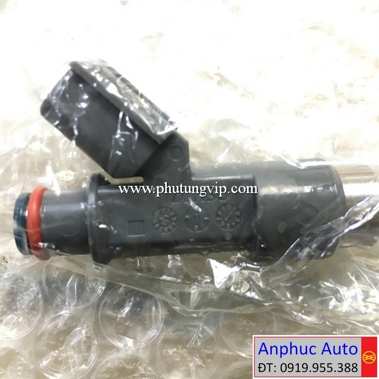 kim-phun-xang-Toyota-Innova-2023-23209-0C010.JPG