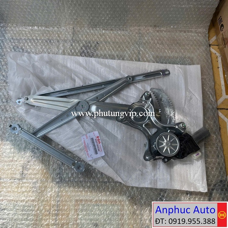 compa-nang-ha-kinh-sau-trai-Suzuki-XL7-2021-83502-73R10-000.JPG