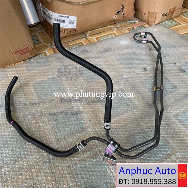 ong-dau-bom-tro-luc-Toyota-Innova-2018-44406-0K140.jpg