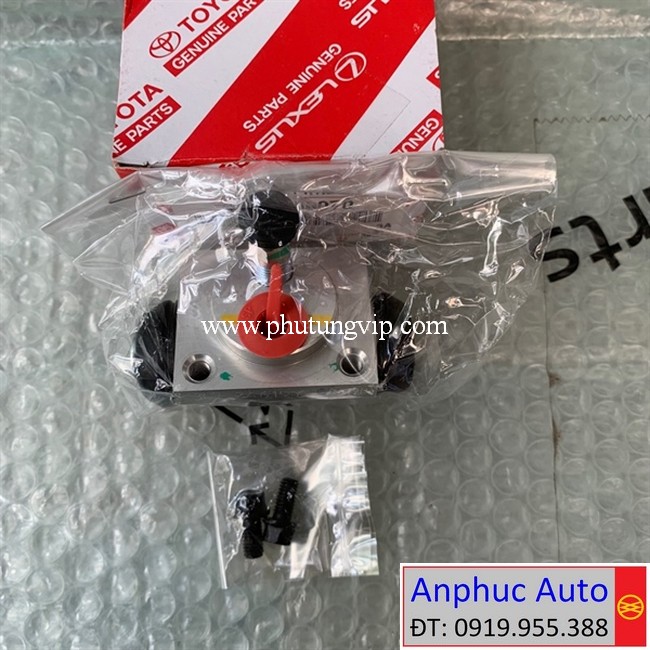 heo-thang-xylanh-phanh-sau-Toyota-Fortuner-47550-09070.JPG