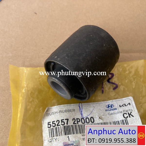 cao-su-moay-o-sau-duoi-Hyundai-Tucson-552572P000.jpg