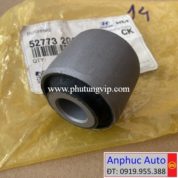 cao-su-moay-o-sau-tren-Hyundai-Tucson-527732G000.jpg