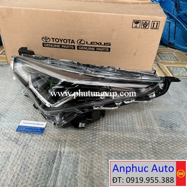 den-pha-trai-Toyota-Yaris-Cross-2023-81170-BZ550.jpg