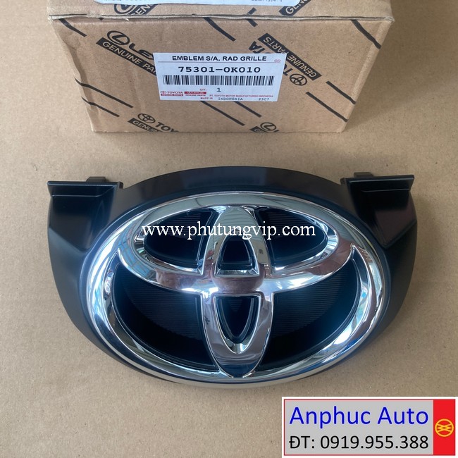 logo-truoc-Toyota-Innova-2015-2016-75301-0K010.JPG