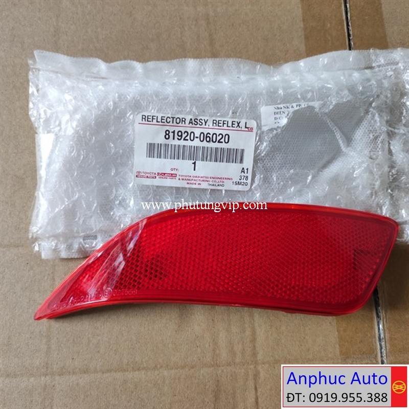 den-phan-quang-sau-trai-Camry-2013-2014-81920-06020.JPG