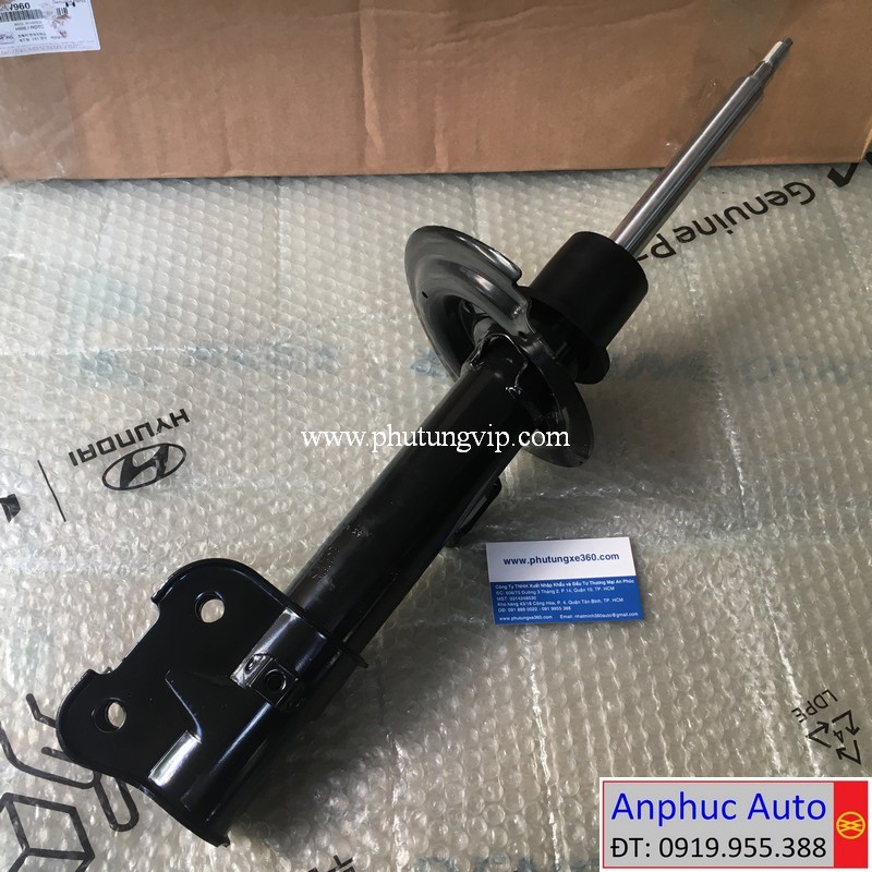 phuoc-nhun-truoc-phai-giam-xoc-truoc-Hyundai-Santafe-546612W960.JPG