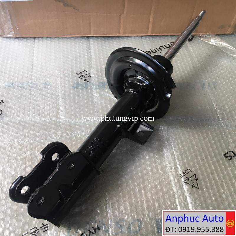 phuoc-nhun-giam-xoc-truoc-trai-Hyundai-Santafe-2020-2021-546512W960.JPG