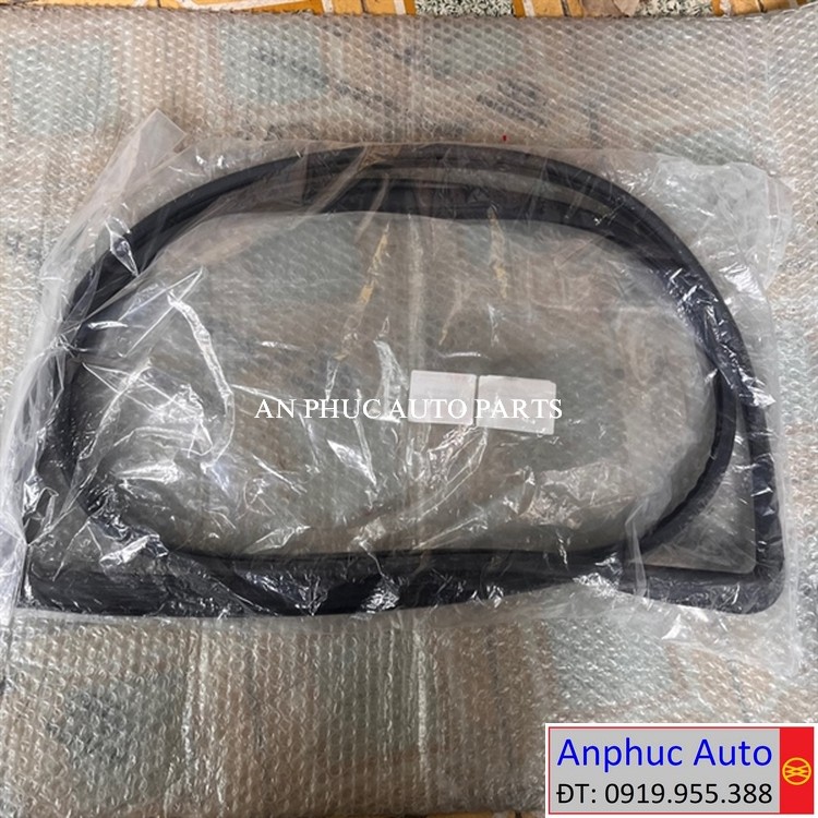 ron-kinh-chan-gio-Suzuki-Carry-2012-84611-85010-000.jpg