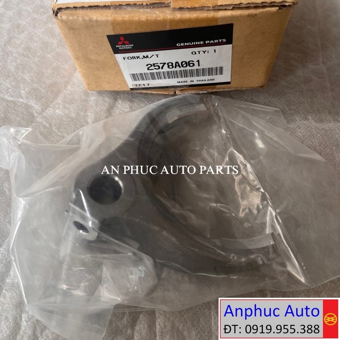cang-cua-di-so-Attrage-2021-2578A061.jpg