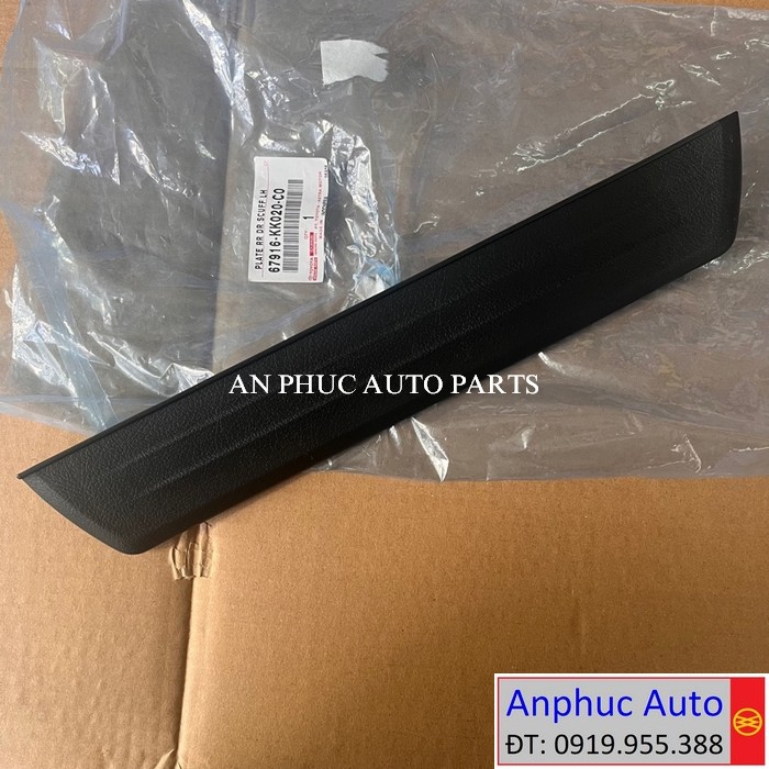 op-be-cua-Innova-Fortuner-67916-KK020-C0.jpg